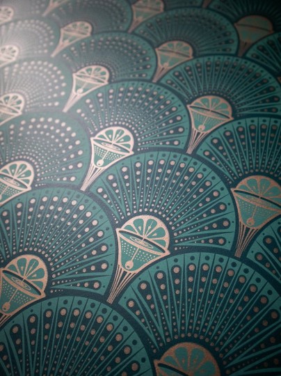 Divine Savages DVS069 Deco Martini Green Gold - tapeta wachlarze art-deco