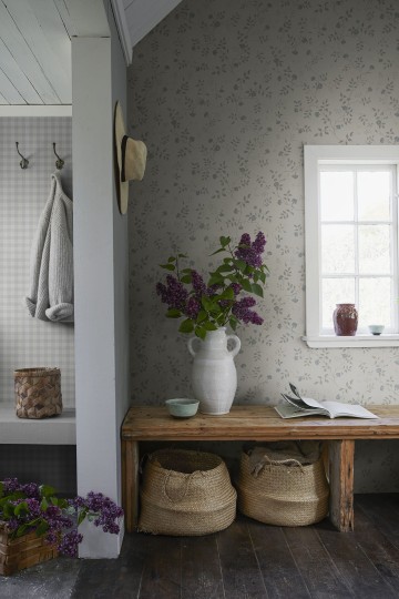 Sandberg 840-21 Kolonin Henny Sandstone - tapeta w kwiaty groszku motylkowego