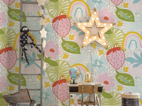 BN Walls 220771 Doodleedo Strawberry Fields - tapeta truskawki