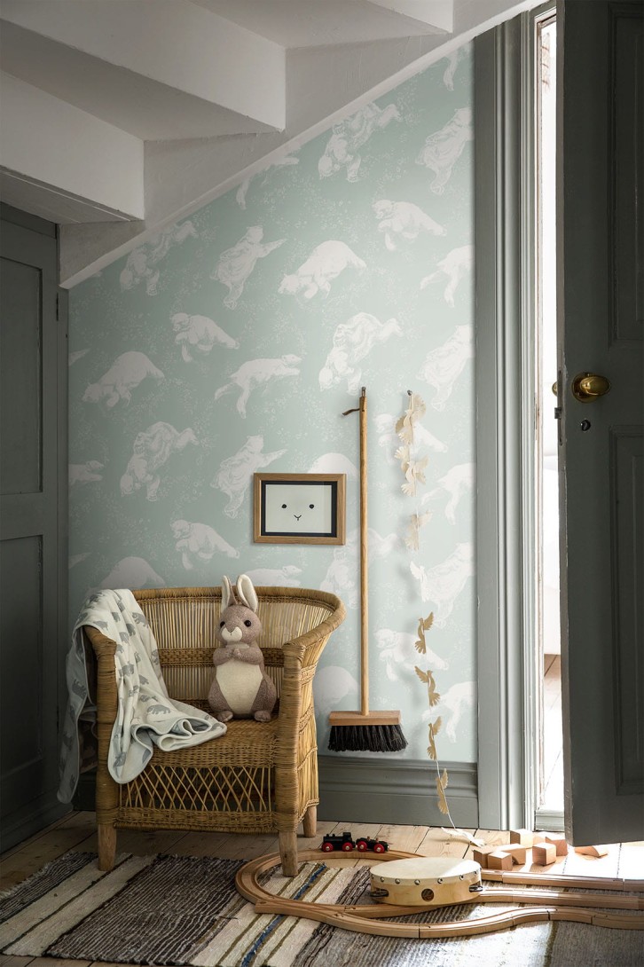 Boras Tapeter 6258 Scandinavian Designers Mini Polarn - tapeta pływające niedźwiedzie