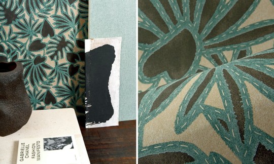 Arte 57581 Essentials Costura Botanis Nutmeg Teal - tapeta w liście monstery i palm