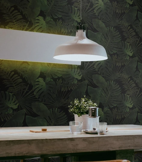 Wallcolors Tropical Intense Tropical Forest Dark  - mural z liśćmi monstery