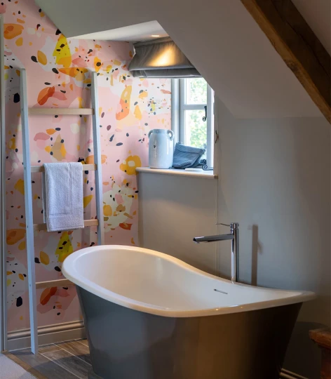 Wallcolors Essential Pink Positive  - mural marmur