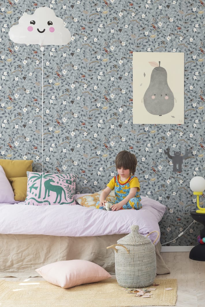 Rebel Walls R18112 Dreamland Pixie Sky - tapeta liście