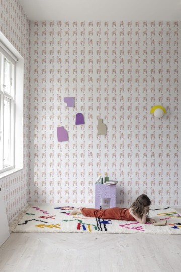Rebel Walls R18131 Dreamland Alpaca Rebel Pink - tapeta z alpkami