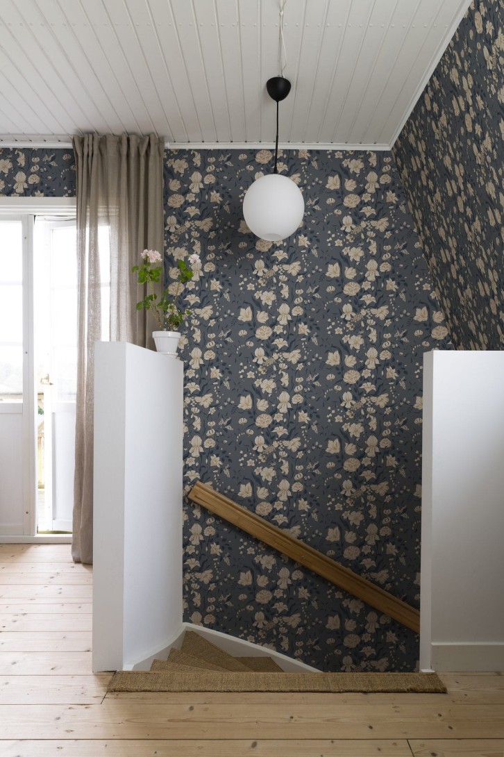 Sandberg S10163 Huset i Solen Karins Bukket Indigo - tapeta bukiet kwiatów
