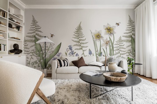 Rebel Walls R18640 Julia Appel Bumblebee White - mural łąka