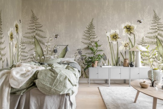 Rebel Walls R18642 Julia Appel Bumblebee Sand - mural łąka