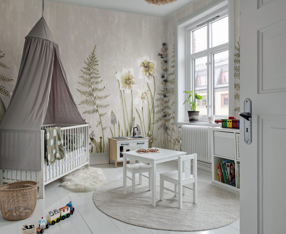 Rebel Walls R18642 Julia Appel Bumblebee Sand - mural łąka