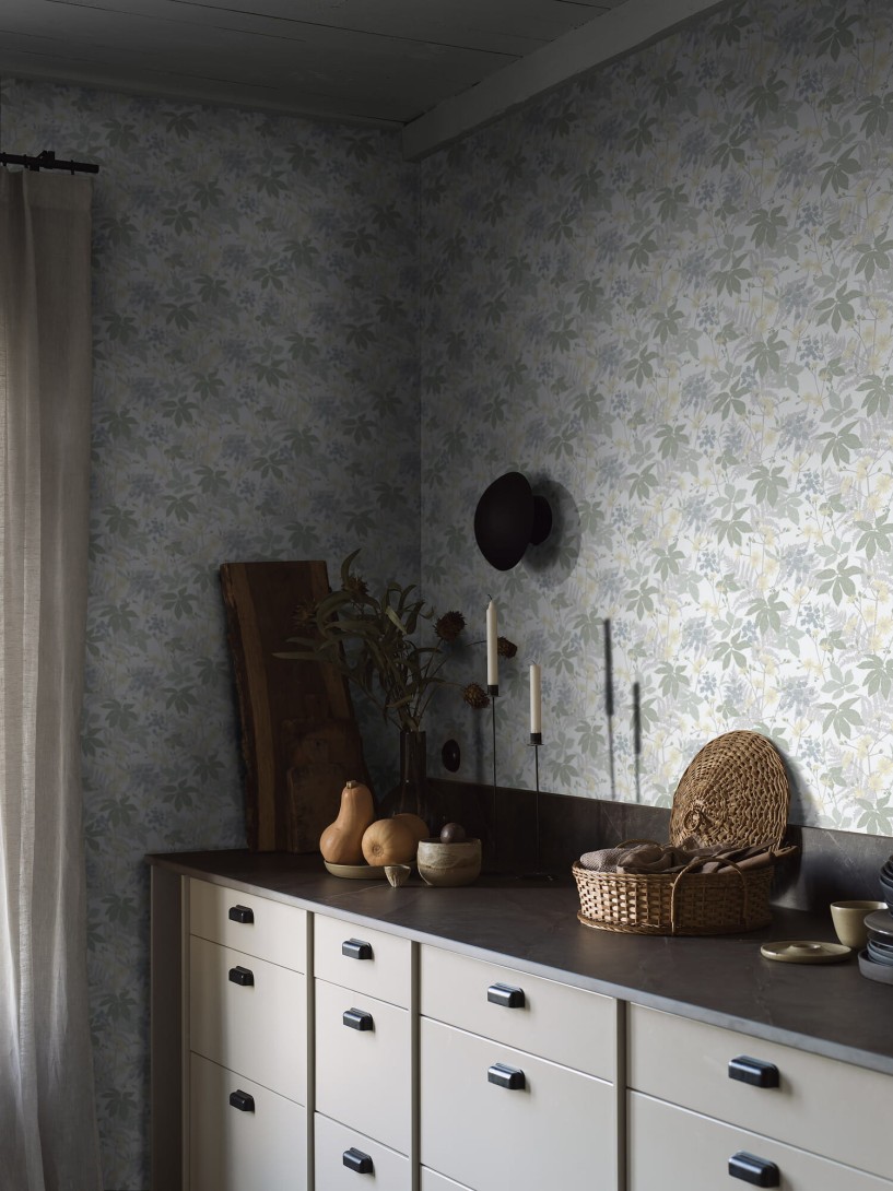 Boras Tapeter 3951 Essens Lindskog - tapeta w liście paproci