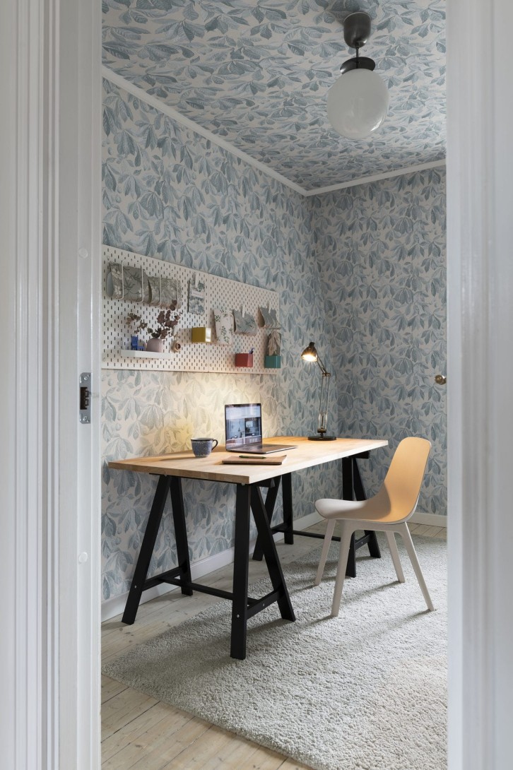 Sandberg S10145 Huset i Solen Kersti Soft Blue - tapeta w liście