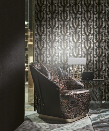 Roberto Cavalli RC19002 No.8 Silver Foil Base - tapeta w nowoczesne pasy