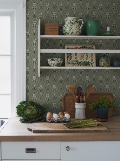 Boras Tapeter 4165 Alla Tiders Hus Kladesholmen - tapeta w kwiatki na ornamentach