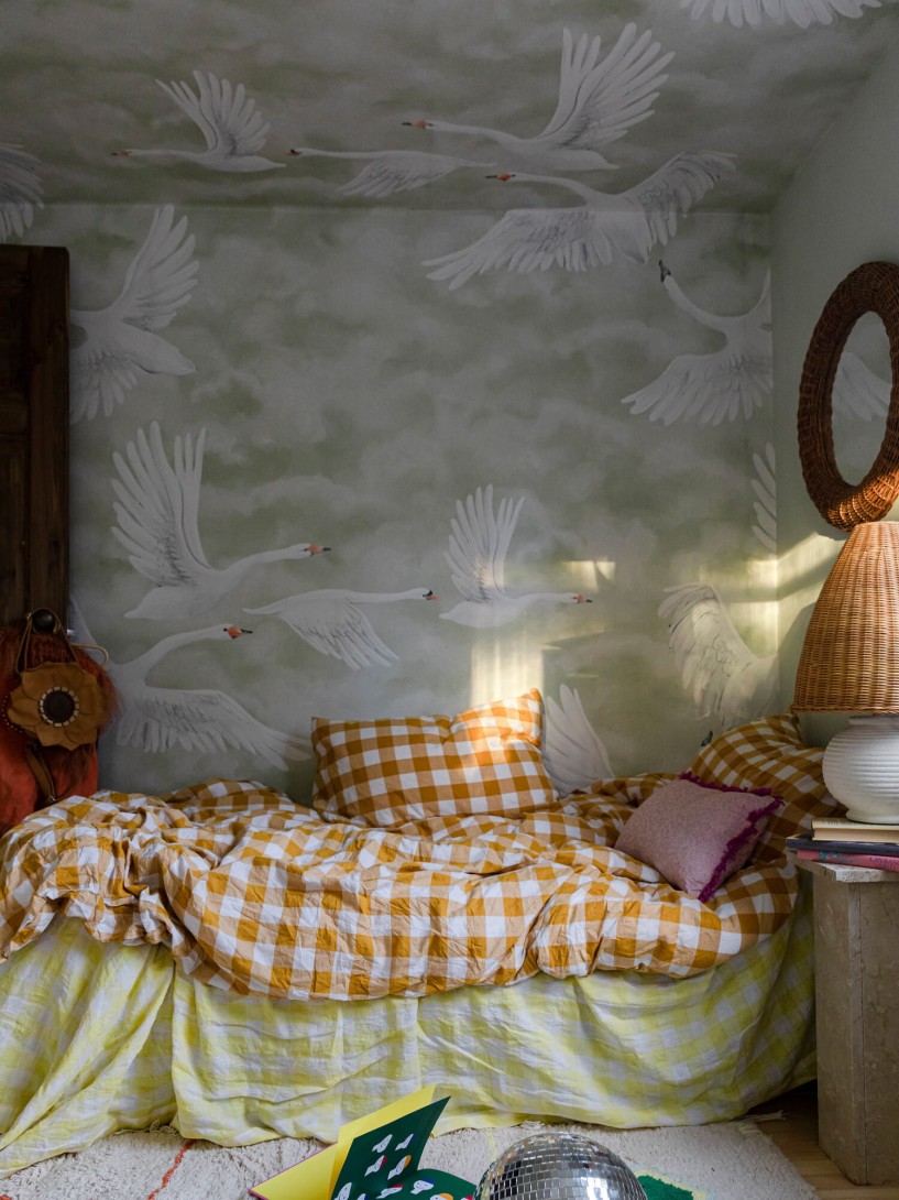 Boras Tapeter 9414W Studio Clouds Swan - mural w łabędzie