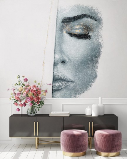 Wall Art Illusion - mural z kobietą o zamkniętych oczach