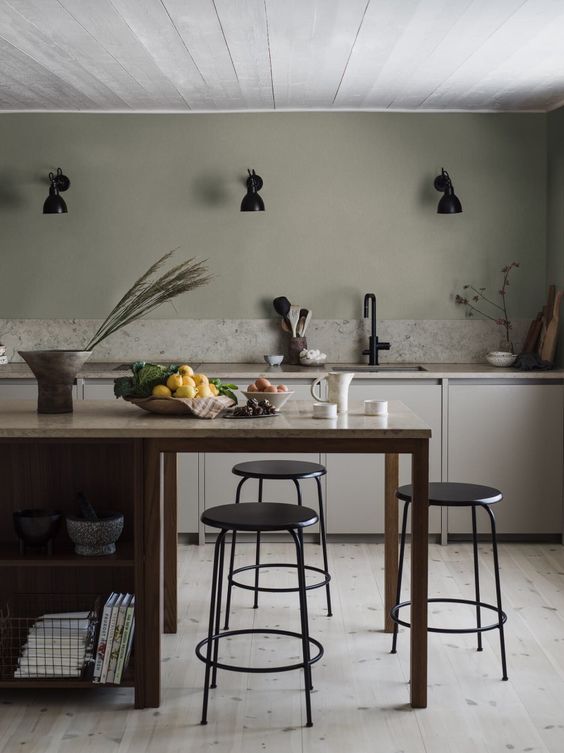 Boras Tapeter 4333 Linen Bay Leaf - tapeta lniana jasnozielona