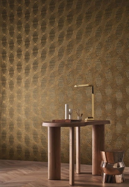 Casamance 75792140 Textures Metalliques Auraria Blanc - metaliczna tapeta w zaokrąglone linie