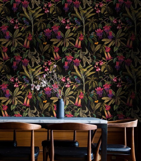 Wallcolors Tropical Intense Frida - mural z motywem papug i kolorowej roślinności