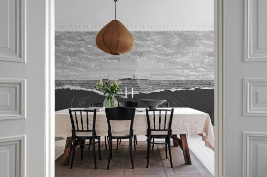 Rebel Walls R19362 Stylt Guiding Light Graphite - mural z krajobrazem wybrzeża