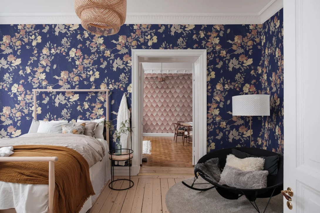 Rebel Walls R19323 Imperfections Blooming Garden Dark Blue - mural roślinny