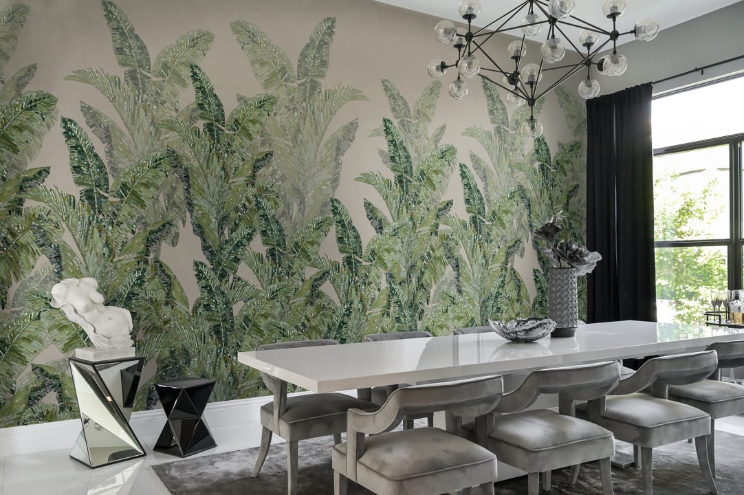 Rebel Walls R19524 Lars Wallin Jungle Pearl Beige - mural w tropikalne liście