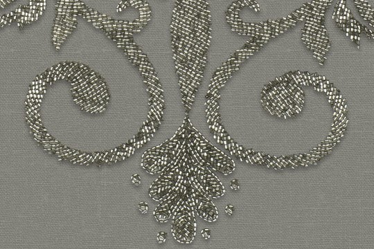 Rebel Walls R19401 Lars Wallin Baroque Pearl Gray - mural medaliony z pereł