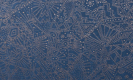 Arte 74031 Kharga Gobi Midnight Blue - tapeta o wzorze mieniących się kropek