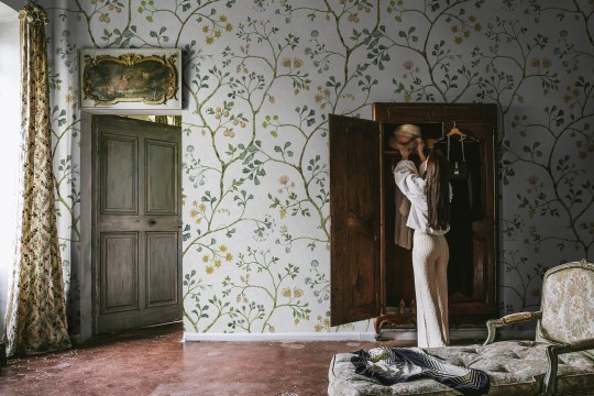 Rebel Walls R19234 Vintage Brocade Song Tree Pearl - mural roślinny