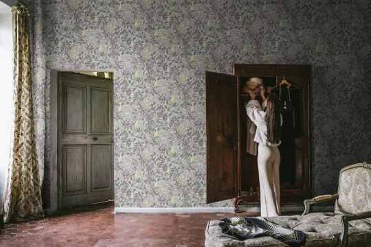 Rebel Walls R19274 Vintage Brocade Fruit Garden Pastel - tapeta w owoce