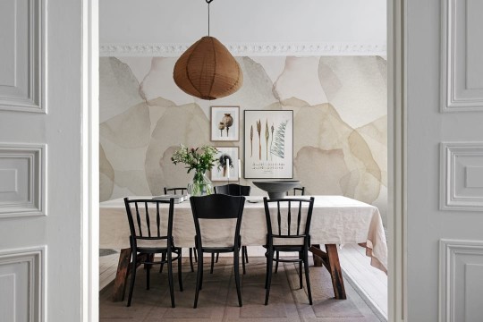 Rebel Walls R18588 Simplicity Petals Sand - mural artystyczny