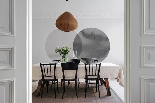 Rebel Walls R18634 Simplicity Eclipse Graphite - mural w artystyczne koła