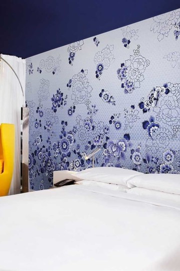 London Art 01MW Marcel Wanders Delft - mural z motywem kwiatowym i diamentami