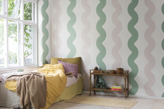 Rebel Walls R19424 More is More Wobbly Green&Pink - mural w falujące linie