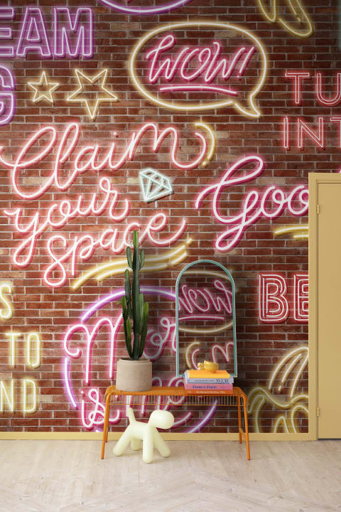 Rebel Walls R19473 More is More Neon Vibes Brickwall - mural z neonami