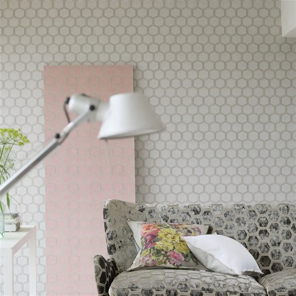 Designers Guild PDG1121/03 Chinon Textured Manipur Delft - geometrycznym tapeta z motywem plastrów miodu