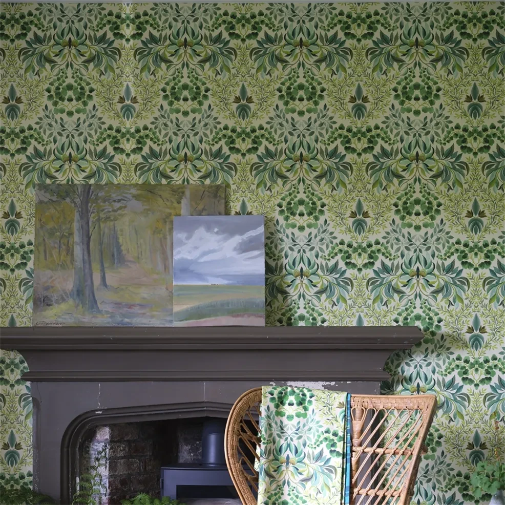 Designers Guild PDG1157/04 Ikebana Karakusa Emerald - tapeta z motywem kwiatowego adamaszku