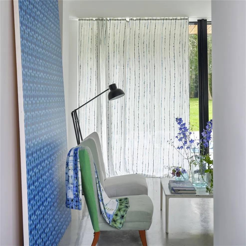 Designers Guild PDG1160/04 Ikebana Shibori Cobalt - tapeta z motywem geometrycznym