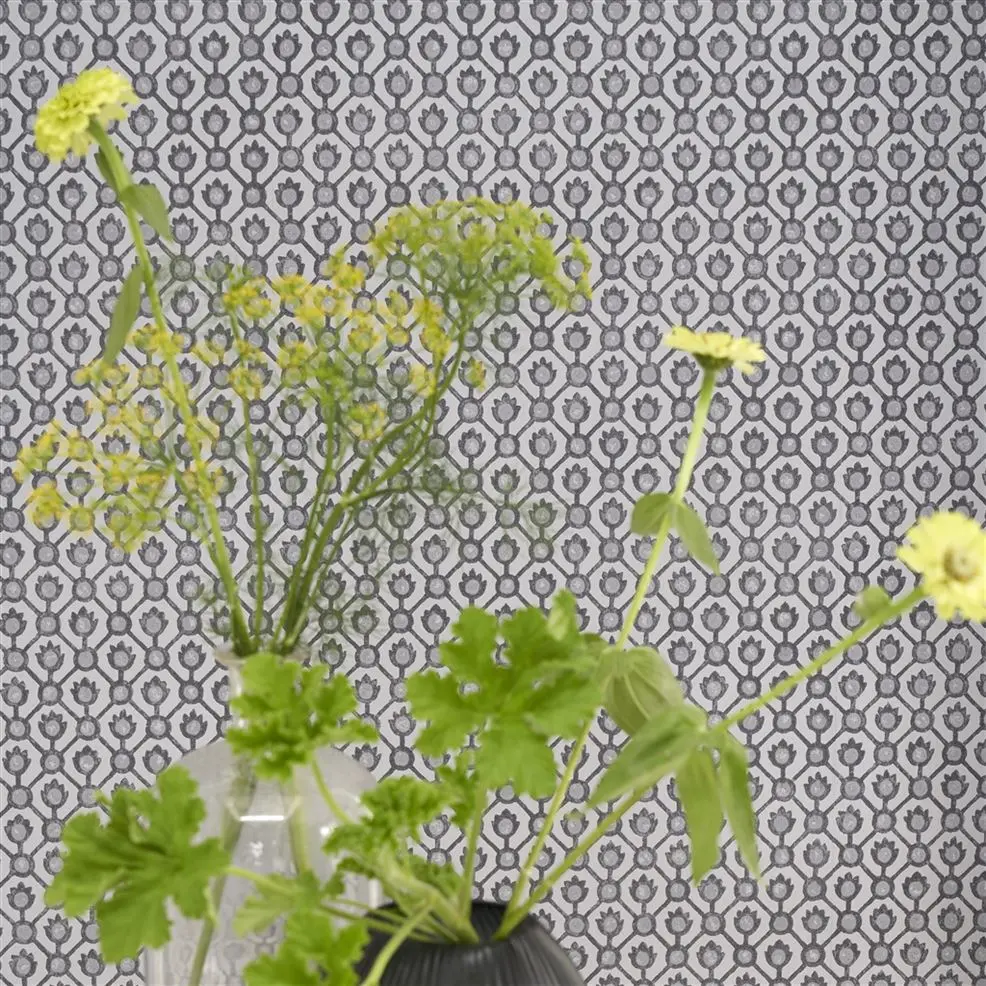 Designers Guild PDG1150/04 Porcelaine De Chine Jaal Stone - tapeta z motywem geometrycznej siatki