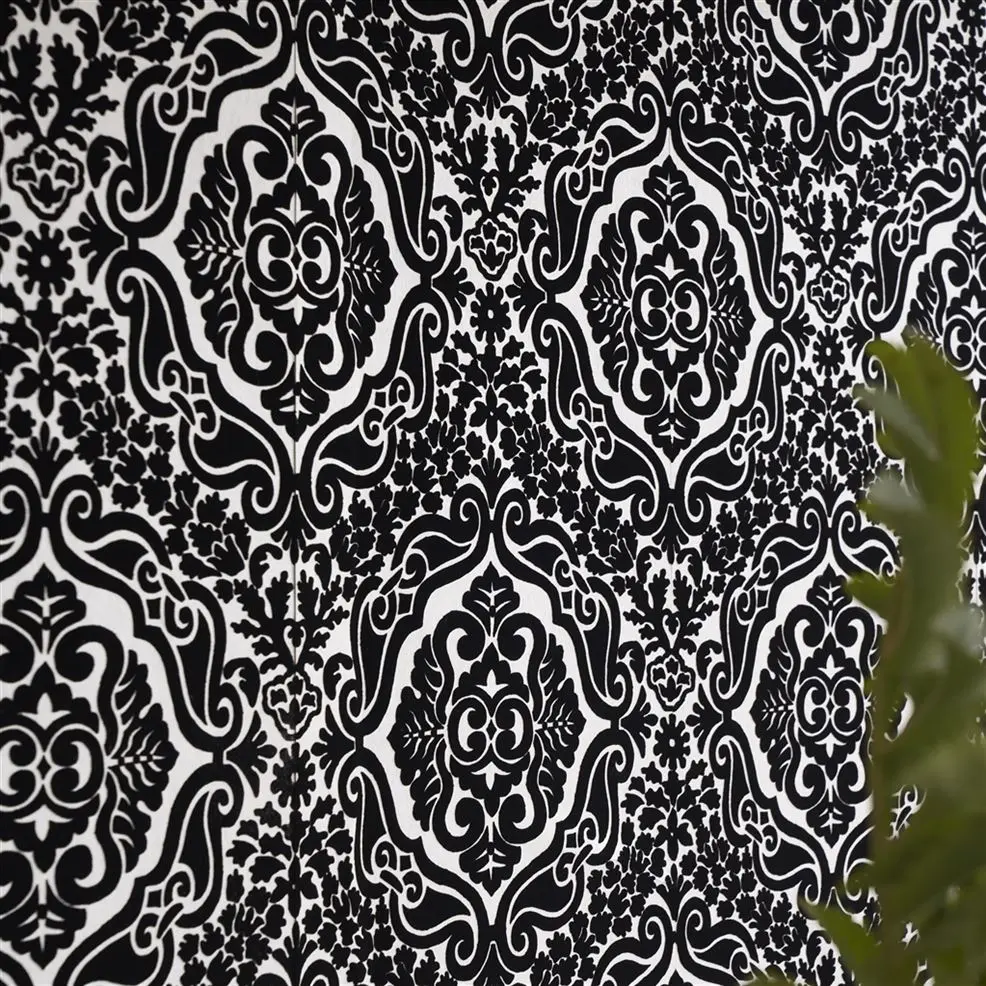 Designers Guild P446/02 Minakari Fioravanti Noir - tapeta z motywem adamaszku