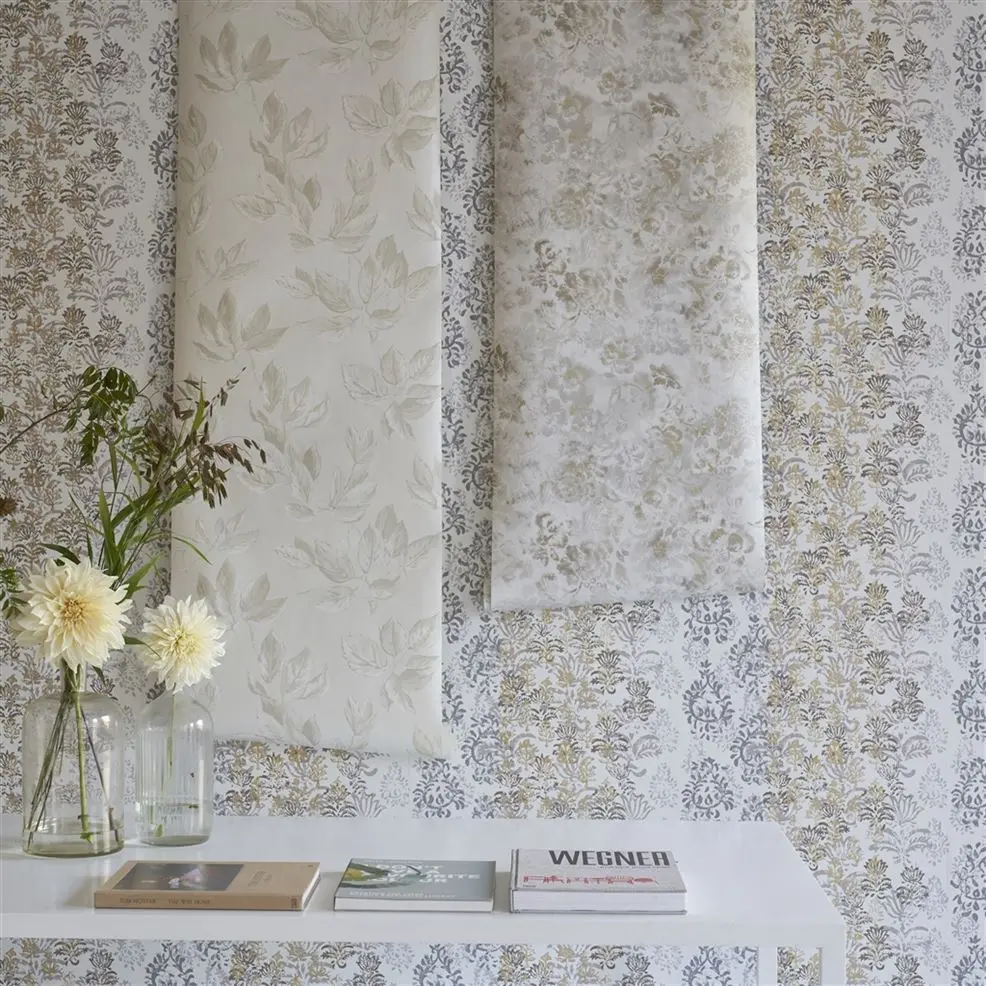 Designers Guild PDG1126/01 Minakari Tarbana Oyster - tapeta z motywem kwiatów