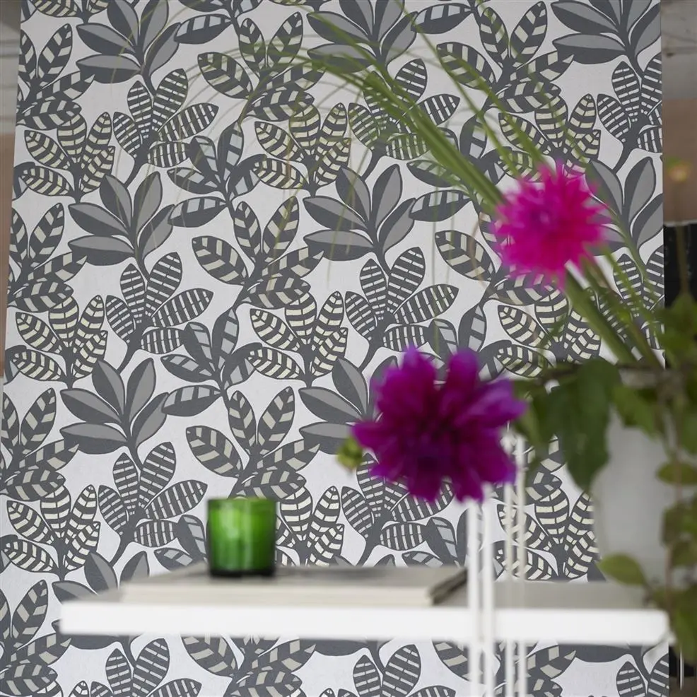 Designers Guild PDG1129/01 Minakari Tanjore Graphite - tapeta z motywem liści