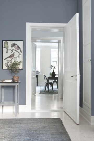 Boras Tapeter 7986 Pigment BLUE THUNDER - minimalistyczna tapeta w niebieskim kolorze
