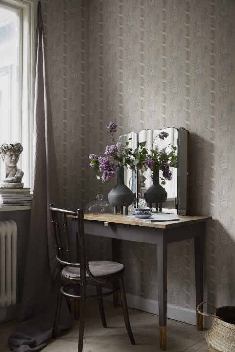 Sandberg S10248 Le Village Alexandra Sandstone - tapeta w pionowe kwiatowe paski