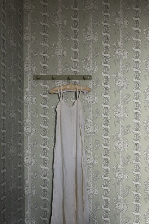 Sandberg S10249 Le Village Alexandra Sage Green - tapeta w pionowe kwiatowe paski