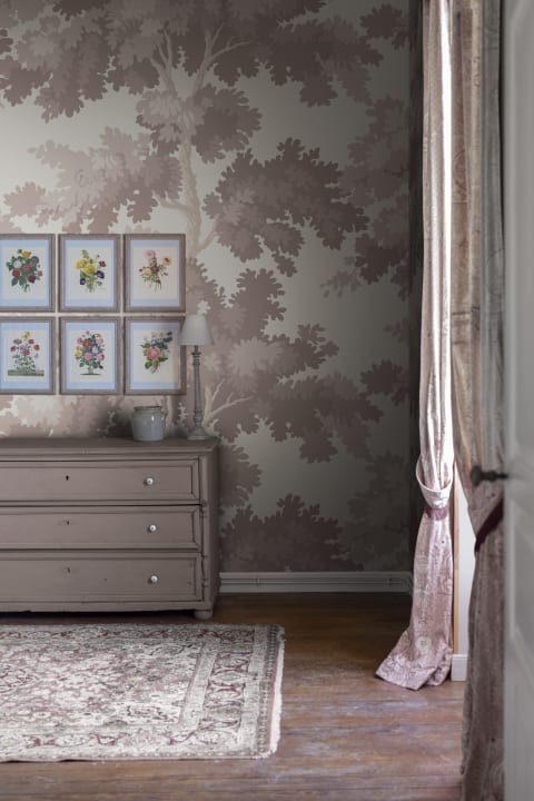 Sandberg S10280 Le Village Raphael Forest Blush - mural z drzewami