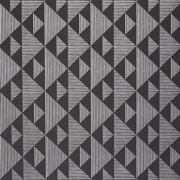 Designers Guild PDG1065/01 Zardozi Kappazuri Graphite - tapeta z motywem trójkątów, kwadratów i linii