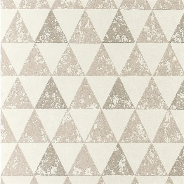 Designers Guild PDG1091/01 Foscari Fresco Dorsoduro Ivory - tapeta z motywem trójkątów
