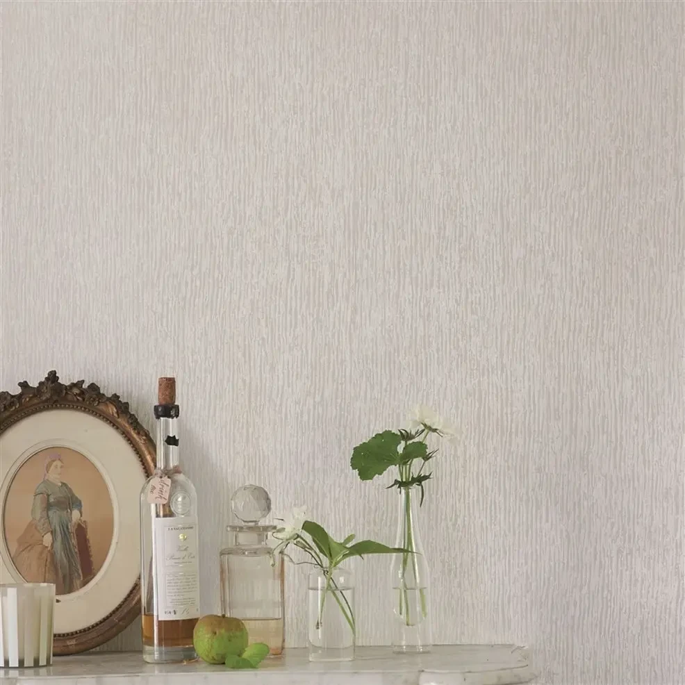 Designers Guild P583/01 Plain & Textured II OBI - PEARL - tapeta z motywem w pionowe paski