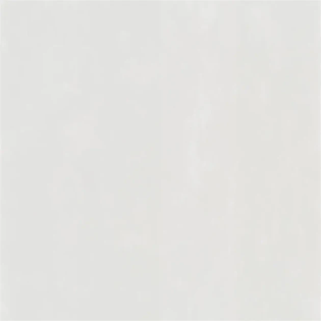 Designers Guild PDG720/01 Parchment Stripe Alabaster - tapeta z motywem ściany z betonu