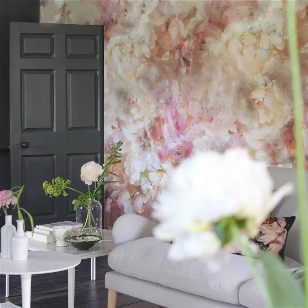Designers Guild PDG1106/01 Scenes and Murals Fleur De Nuit Pale Coral - mural z motywem kwiatów